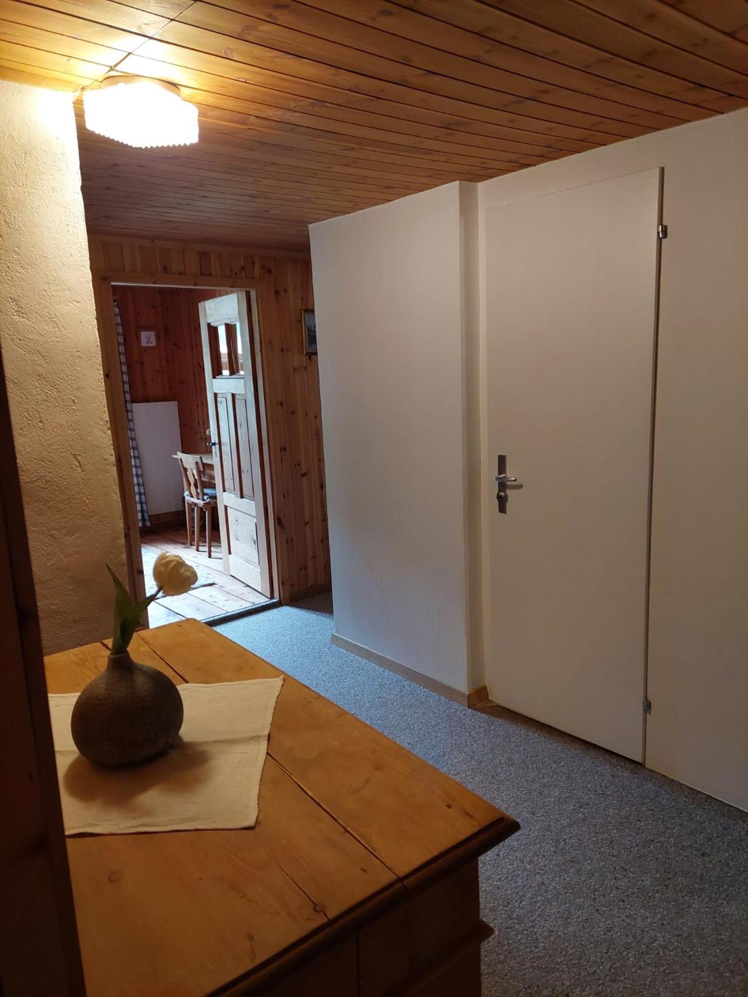 Haus La Punt, Savognin Apartment Rona Bilik gambar